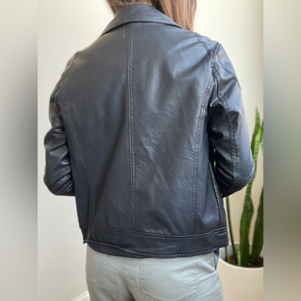 Black Leather Jacket - image 2